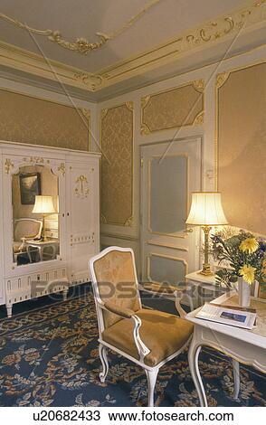 wien hotel imperial vienna austria klassisch View Large Photo Image Stock Image - wien hotel imperial vienna austria klassisch. Fotosearch