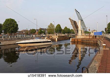 Stock Image -  den bosch north brabant holland canal boat. Fotosearch