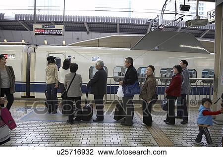 Stock Image -  japan shinkansen bullet train tokyo passengers. Fotosearch