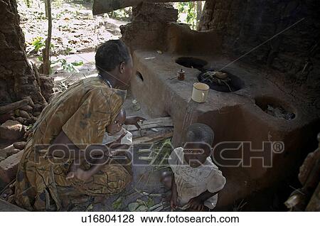 woman uganda young farmer nsubuga emmanuel 2-4 View Large Photo Image Stock Photo - woman uganda young farmer nsubuga emmanuel 2-4 . Fotosearch