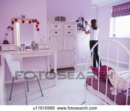 Stock Photo - FOR EDITORIAL USE ONLY. Fotosearch