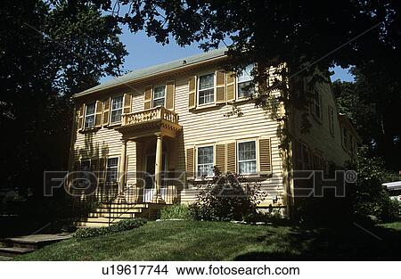 Picture - Old residential house, Ipswich, Massachusetts, New England, USA. Fotosearch