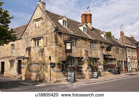 England, Gloucestershire, Winchcombe. The Corner Cupboard Inn ...