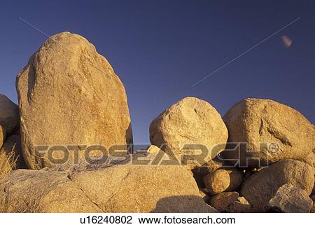 Alabama Hills, boulders, rock, Sierra Nevada Mountains, California, Alabama Hills in the Eastern Sierra in Lone Pine in the state of California. View Large Photo Image Stock Image - Alabama Hills, boulders, rock, Sierra Nevada Mountains, California, Alabama Hills in the Eastern Sierra in Lone Pine in the state of California.. Fotosearch