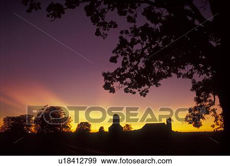 amish, silhouette, Amish country, Lancaster County, farm, Pennsylvania, Pennsylvania Dutch Country, A silhouette of an Amish farm at sunset in Lancaster in the state of Pennsylvania. View Large Photo Image Stock Photo - amish, silhouette, Amish country, Lancaster County, farm, Pennsylvania, Pennsylvania Dutch Country, A silhouette of an Amish farm at sunset in Lancaster in the state of Pennsylvania. . Fotosearch