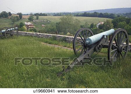 Stock Image -  Antietam, cannons, civil war, Antietam National Battlefield, Maryland, Cannons along the stone wall at The Final Attack at Antietam Nat'l Battlefield in the state of Maryland. . Fotosearch