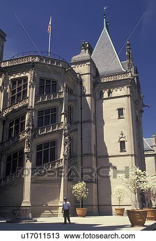 Stock Image -  Biltmore, Asheville, Biltmore House, chateau, Biltmore Estate, North Carolina, The Biltmore House a French Renaissance-style chateau at the Biltmore Estate in Asheville in the state of North Carolina.. Fotosearch