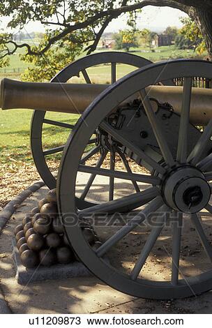 cannon, Gettysburg Military Park, civil war, Gettysburg, Pennsylvania, Cannon displayed at Gettysburg National Military Park in Gettysburg in the state of Pennsylvania. View Large Photo Image Stock Image - cannon, Gettysburg Military Park, civil war, Gettysburg, Pennsylvania, Cannon displayed at Gettysburg National Military Park in Gettysburg in the state of Pennsylvania. . Fotosearch