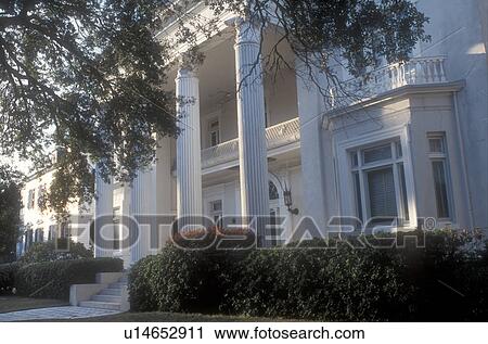 Charleston, mansion, South Carolina, Historic mansion on South Battery Street in Charleston, South Carolina. View Large Photo Image Stock Image - Charleston, mansion, South Carolina, Historic mansion on South Battery Street in Charleston, South Carolina. . Fotosearch