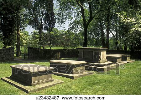 George Washington, cemetery, Popes Creek Plantation, George Washington Birthplace National Monument, Virginia, Tombs at the burial grounds at Popes Creek Plantation in George Washington Birthplace Nat'l Monument in the state of Virginia. View Large Photo Image Stock Photo - George Washington, cemetery, Popes Creek Plantation, George Washington Birthplace National Monument, Virginia, Tombs at the burial grounds at Popes Creek Plantation in George Washington Birthplace Nat'l Monument in the state of Virginia.. Fotosearch