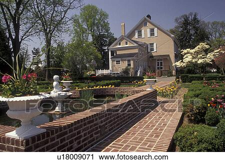 Stock Image -  Governor's Mansion, Dover, Delaware, Governor's residence from the garden in Dover in the state of Maryland. Fotosearch