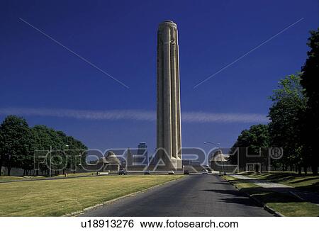 Stock Photograph -  Kansas City, Missouri, Liberty Memorial in Penn Valley Park, 217 foot Torch of Liberty observation tower.. Fotosearch