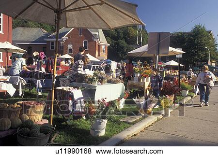 outdoor market, Vermont, Montpelier, People shopping at The Saturday Farmers Market in Montpelier in the state of Vermont. View Large Photo Image Stock Photo - outdoor market, Vermont, Montpelier, People shopping at The Saturday Farmers Market in Montpelier in the state of Vermont. . Fotosearch