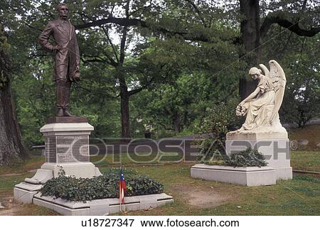 Richmond, cemetery, Virginia, Jefferson Davis, Gravesite of Confederate President Jefferson Davis at the Hollywood Cemetery in Richmond in the state of Virginia. View Large Photo Image Stock Photo - Richmond, cemetery, Virginia, Jefferson Davis, Gravesite of Confederate President Jefferson Davis at the Hollywood Cemetery in Richmond in the state of Virginia.. Fotosearch