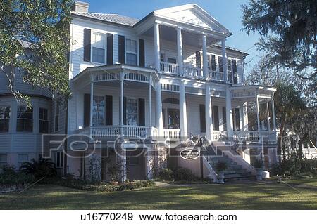 South Carolina, Beaufort, Inn, antebellum, The Cuthbert House Inn a bed & breakfast in Beaufort, South Carolina. View Large Photo Image Stock Photo - South Carolina, Beaufort, Inn, antebellum, The Cuthbert House Inn a bed & breakfast in Beaufort, South Carolina.. Fotosearch