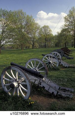 Stock Photograph -  Valley Forge, cannons, battery, Valley Forge National Historical Park, Pennsylvania, Cannons at Artillery Park at Valley Forge Nat'l Historical Park in the state of Pennsylvania. . Fotosearch