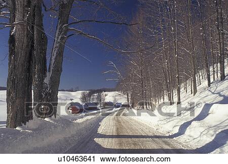 Vermont, road, Reading, VT, Snow-covered country road leads to Jenne Farm in the winter. View Large Photo Image Stock Image - Vermont, road, Reading, VT, Snow-covered country road leads to Jenne Farm in the winter.. Fotosearch