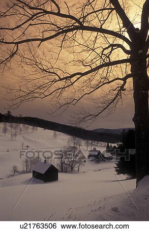 Vermont, VT, Picturesque Sleepy Hollow Farm in the snow in winter in South Pomfret View Large Photo Image Stock Photograph - Vermont, VT, Picturesque Sleepy Hollow Farm in the snow in winter in South Pomfret . Fotosearch