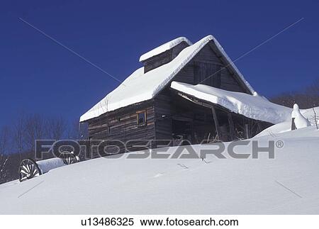 Vermont, VT, Sugarhouse in West Topsham in the snow in winter View Large Photo Image Stock Photography - Vermont, VT, Sugarhouse in West Topsham in the snow in winter . Fotosearch