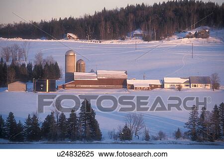 barn, farm, winter, East Cabot, Vermont, VT, Lakewood Farm, Red barn on a farm in the snow in winter in East Cabot. View Large Photo Image Stock Photography - barn, farm, winter, East Cabot, Vermont, VT, Lakewood Farm, Red barn on a farm in the snow in winter in East Cabot.. Fotosearch