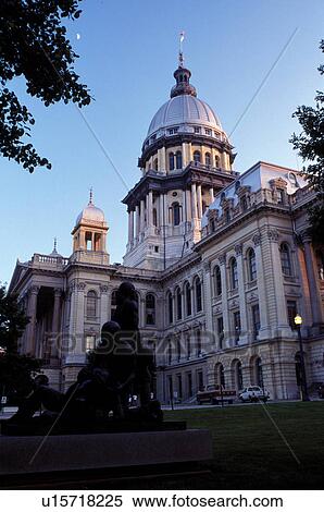Stock Photography -  capitol, Springfield, State Capitol, Statehouse, IL, Illinois, The Illinois State Capitol building in the capital city of Springfield, Illinois. . Fotosearch