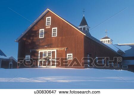 country inn, red barn, Vermont, VT, The red barn at Mountain View Creamery a country inn in the snow in winter in East Burke. View Large Photo Image Stock Photo - country inn, red barn, Vermont, VT, The red barn at Mountain View Creamery a country inn in the snow in winter in East Burke. . Fotosearch