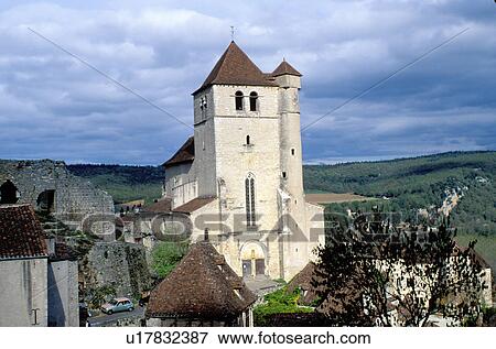 Stock Photo -  Dordogne, Perigord, Quercy, Midi-Pyrenees, France, Lot, Saint Cirq-Lapapie, Europe, Medieval castle and village of Saint Cirq-Lapapie. . Fotosearch