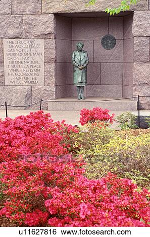 Stock Photograph -  Franklin D. Roosevelt Memorial, Washington, DC, District of Columbia, Statue of Eleanor Roosevelt at the Franklin Delano Roosevelt Memorial.. Fotosearch