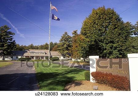 Stock Image -  hall of fame, Saratoga Springs, New York, NY, The National Museum of Dance and Dance Hall of Fame in Saratoga Springs in the autumn.. Fotosearch