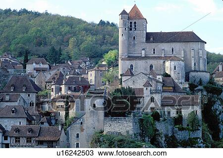 Stock Image -  medieval, Dordogne, Perigord, Quercy, France, Midi-Pyrenees, Lot, Europe, Saint Cirq-Lapapie, Medieval castle and village of Saint Cirq-Lapapie. . Fotosearch