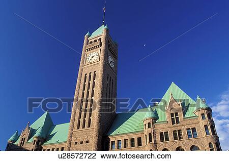 Stock Image -  Minneapolis/St. Paul, MN, Minnesota, Twin Cities, City Hall and Hennipen County Courthouse in downtown Minneapolis.. Fotosearch