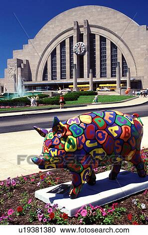 pig statue, Cincinnati, OH, Ohio, Pig statue outside the Cincinnati Museum Center at Union Terminal View Large Photo Image Stock Image - pig statue, Cincinnati, OH, Ohio, Pig statue outside the Cincinnati Museum Center at Union Terminal. Fotosearch
