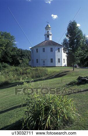Stock Image -  round church, Vermont, VT, The Old Round Church National Historic Landmark in Richmond. 16-sided polygon. Fotosearch