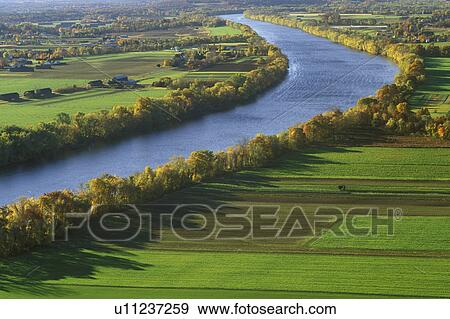scenic countryside, South Deerfield, MA, Massachusetts, The Connecticut River Valley, Aerial view of the scenic Pioneer Valley along the Connecticut River from Mt. Sugarloaf in South Deerfield in the autumn. View Large Photo Image Stock Photo - scenic countryside, South Deerfield, MA, Massachusetts, The Connecticut River Valley, Aerial view of the scenic Pioneer Valley along the Connecticut River from Mt. Sugarloaf in South Deerfield in the autumn.. Fotosearch