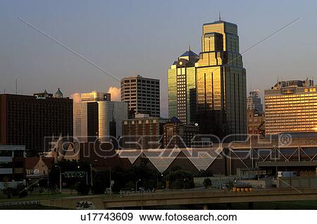 Stock Photo -  skyline, Kansas City, MO, Missouri, downtown skyline of Kansas City. . Fotosearch