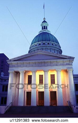 Stock Image -  St. Louis, MO, Missouri, Old Courthouse in downtown Saint Louis in the evening. Jefferson National Expansion Memorial.. Fotosearch