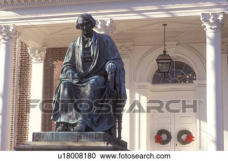 Stock Image -  State House, Annapolis, State Capitol, MD, Maryland, Roger Brooke Taney Statue outside the Maryland State House in the capital city of Annapolis.. Fotosearch