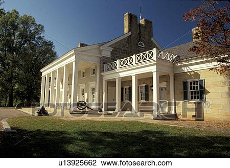 Stock Image -  Tennessee, TN, Chickamauga and Chattanooga National Military Park, visitor center.. Fotosearch