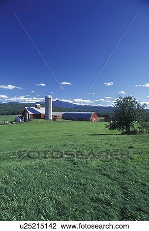 Vermont, VT, Red barn at Tinker Farm and view of Mt. Mansfield in Fletcher View Large Photo Image Stock Image - Vermont, VT, Red barn at Tinker Farm and view of Mt. Mansfield in Fletcher . Fotosearch