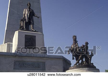 Abraham Lincoln, Springfield, IL, Illinois, The Lincoln Tomb at Oak Ridge Cemetery in Springfield. View Large Photo Image Stock Image -  Abraham Lincoln, Springfield, IL, Illinois, The Lincoln Tomb at Oak Ridge Cemetery in Springfield.. Fotosearch