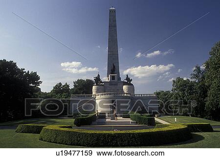 Stock Photo -  Abraham Lincoln, Springfield, IL, Illinois, The Lincoln Tomb at Oak Ridge Cemetery in Springfield.. Fotosearch