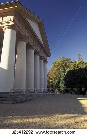 Stock Image -  Arlington House, Arlington National Cemetery, VA, Arlington, Virginia, The grand portico of the Arlington House, The Robert E. Lee Memorial at the Arlington Nat'l Cemetery.. Fotosearch