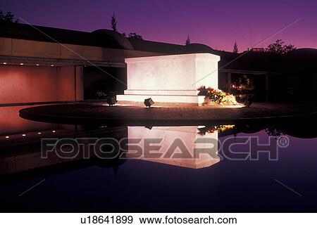 Atlanta, GA, Martin Luther King, MLK, Sweet Auburn, Georgia, Reflection of Dr. Martin Luther King Jr. 's crypt in the reflecting pool in the evening at The Martin Luther King Jr. Center for Non-violent Social Change at the Martin Luther King Jr. National View Large Photo Image Stock Photo - Atlanta, GA, Martin Luther King, MLK, Sweet Auburn, Georgia, Reflection of Dr. Martin Luther King Jr. 's crypt in the reflecting pool in the evening at The Martin Luther King Jr. Center for Non-violent Social Change at the Martin Luther King Jr. National . Fotosearch
