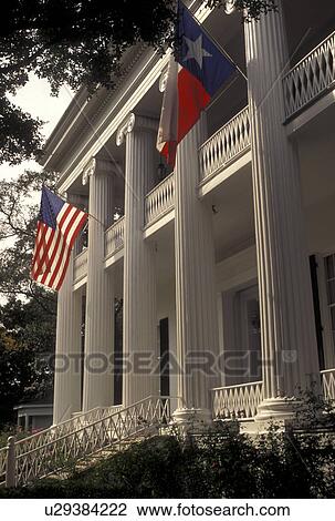 Stock Image -  Austin, TX, Texas, Governor's Mansion in the capital city of Austin.. Fotosearch