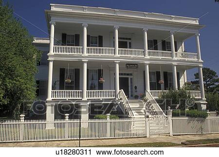 Beaufort, South Carolina, Historic Bed and Breakfast, SC, Bay Street Inn Bed & Breakfast in the Historic District in the town of Beaufort in the spring. View Large Photo Image Stock Image - Beaufort, South Carolina, Historic Bed and Breakfast, SC, Bay Street Inn Bed & Breakfast in the Historic District in the town of Beaufort in the spring.. Fotosearch