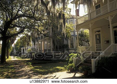 Beaufort, South Carolina, SC, Historic Houses in the Historic District in the town of Beaufort in the spring. View Large Photo Image Stock Image - Beaufort, South Carolina, SC, Historic Houses in the Historic District in the town of Beaufort in the spring.. Fotosearch