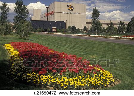 Stock Image -  brewery, beer, Fort Collins, CO, Colorado, Flowers decorate the grounds of the Anheuser-Busch Brewery in Fort Collins.. Fotosearch