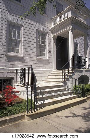 Charleston, South Carolina, SC, Historic house along Meeting Street in downtown Charleston in the spring. View Large Photo Image Stock Image - Charleston, South Carolina, SC, Historic house along Meeting Street in downtown Charleston in the spring.. Fotosearch