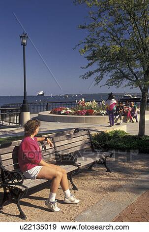 Charleston, Waterfront Park, South Carolina, SC, Waterfront Park along Charleston Bay in Charleston in the spring. View Large Photo Image Stock Photo - Charleston, Waterfront Park, South Carolina, SC, Waterfront Park along Charleston Bay in Charleston in the spring.. Fotosearch
