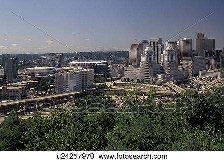 Cincinnati, OH, skyline, Ohio, Downtown skyline of Cincinnati. View Large Photo Image Stock Image - Cincinnati, OH, skyline, Ohio, Downtown skyline of Cincinnati.. Fotosearch
